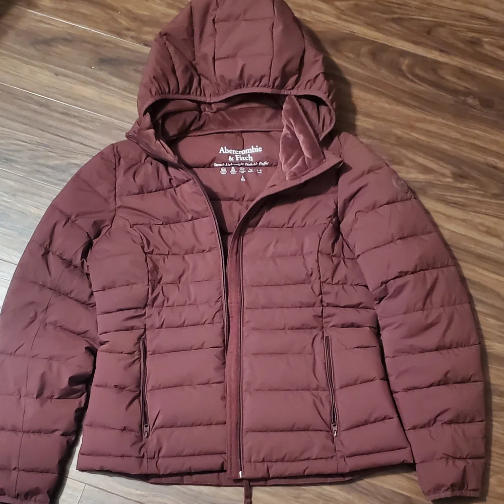 Abercrombie & Fitch Burgundy Quilted Jacket - Picture 1 of 9